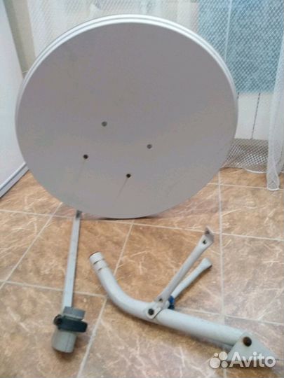 Антенна спутниковая