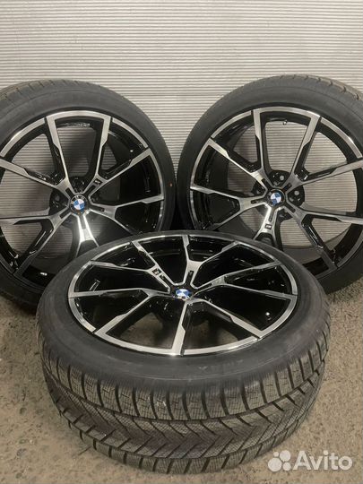 R20 Triangle PL02 275/35, PCD 5x112 DIA 66.6