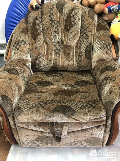 Диван+2кресла б/у