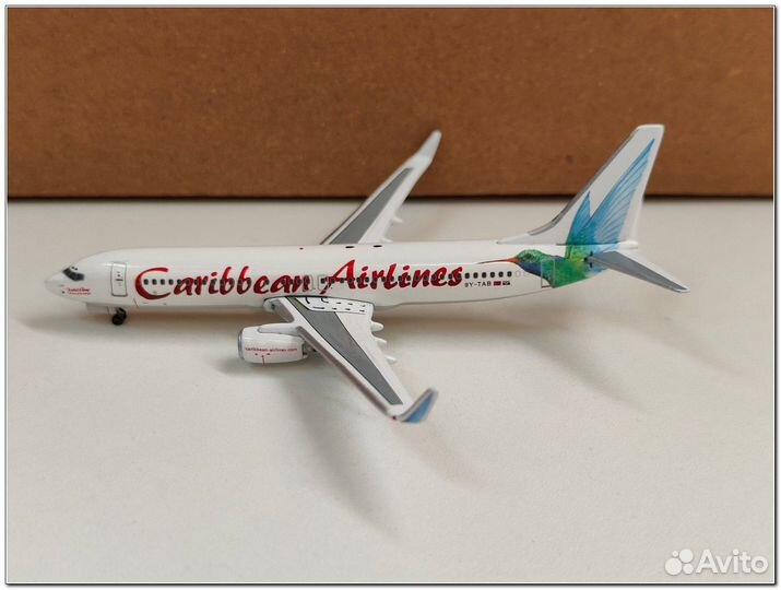 Самолёт B 737 Caribbean Airlines 1/400 Phoenix