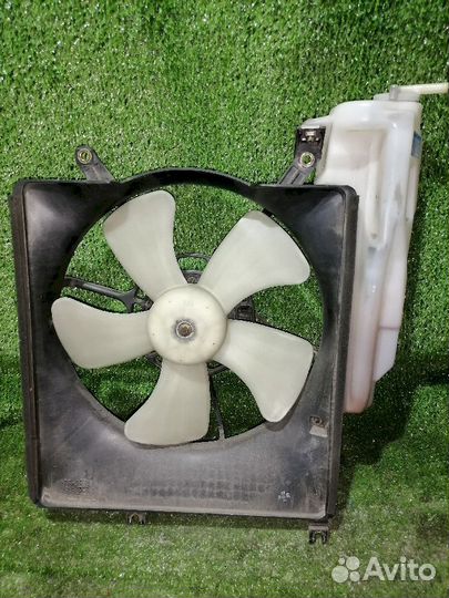 Диффузор радиатора Toyota Duet M100A