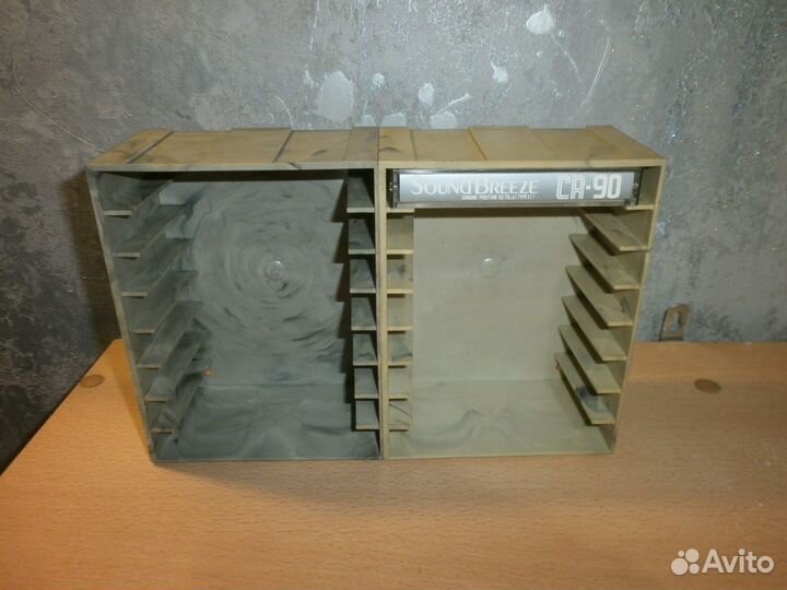 Подставка под аудиокассеты (кассетница)