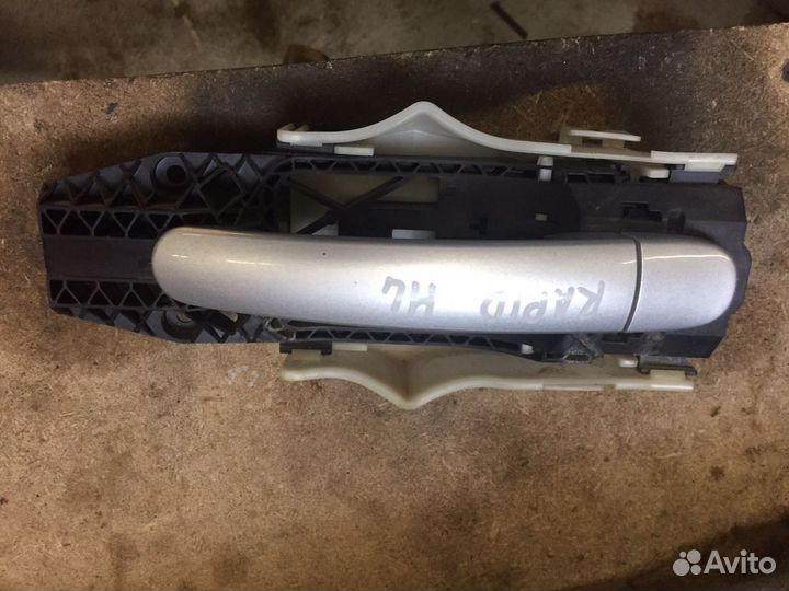 Ручка задней левой двери Шкода рапид