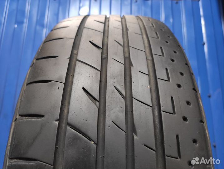 Bridgestone Playz PX-RV 215/45 R18