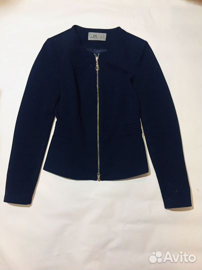 Школьная одежда много