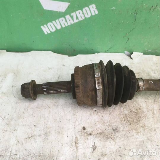 Полуось передняя левая Вольво C40