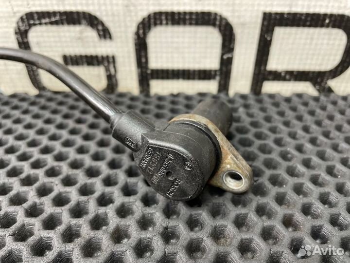 Датчик abs передний Mercedes-Benz V-Class W638