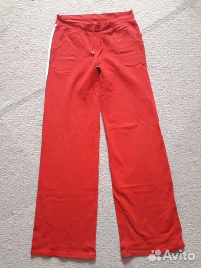 Спортивный костюм женский