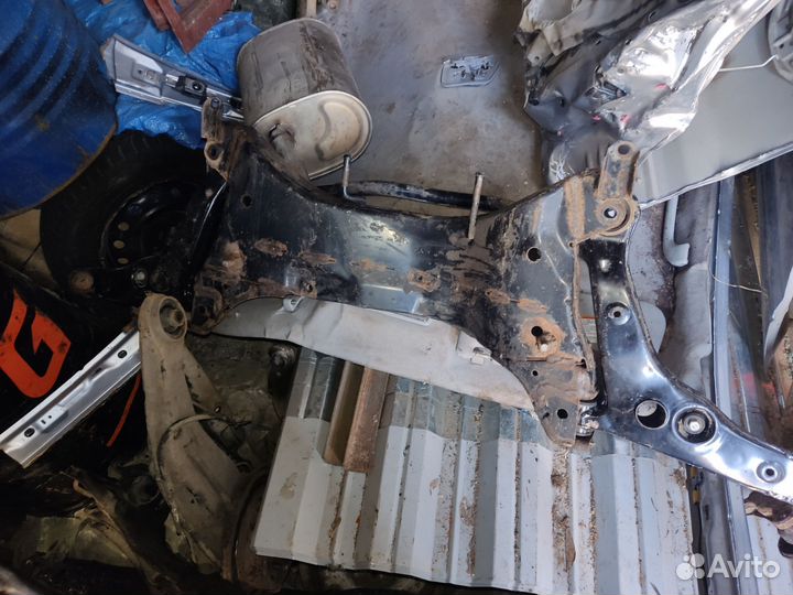 Подвеска лансер 9