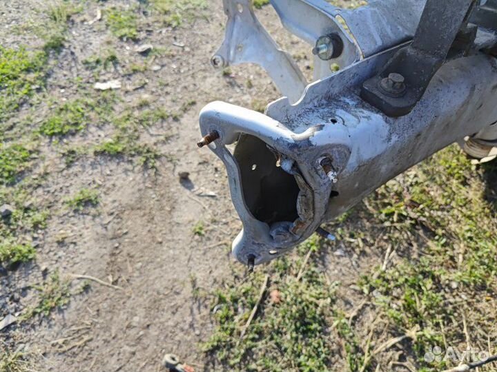 Передняя часть кузова Лонжероны правая Ford Focus