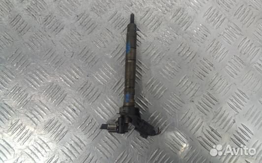 Форсунка дизельная audi A6 C6 (8AD15AL03)