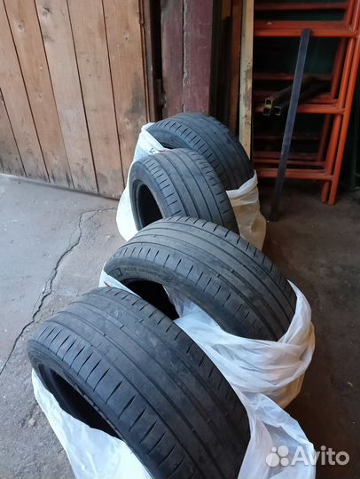 Michelin Pilot Sport 4 245/45 R18