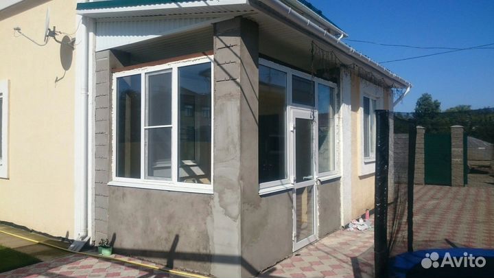 Пластиковые двери и окна под ключ(арт. v 499302)