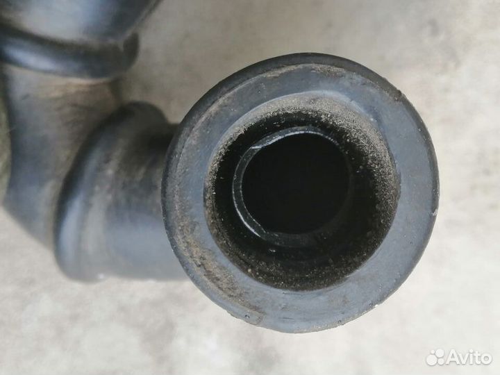 Патрубок холостого хода для Mercedes Benz 190 W201