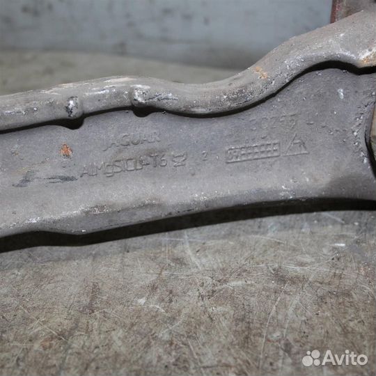 Рычаг передний поперечный нижний (прямой) левый J