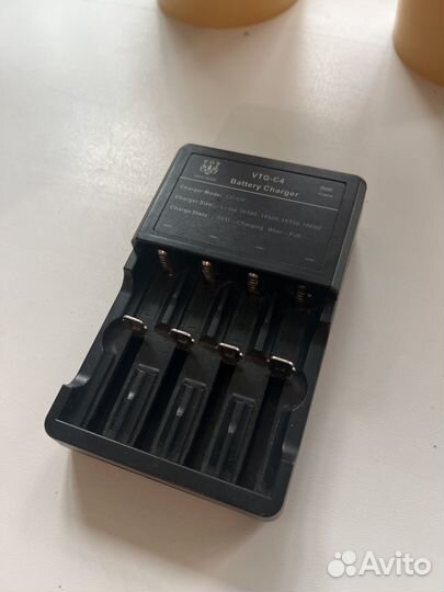 Зарядное устройство для аккумуляторов 18650