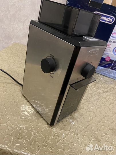 Кофемолка delonghi