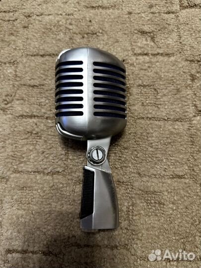 Студийный микрофон