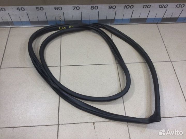 Уплотнитель двери передней передний левый Hyundai