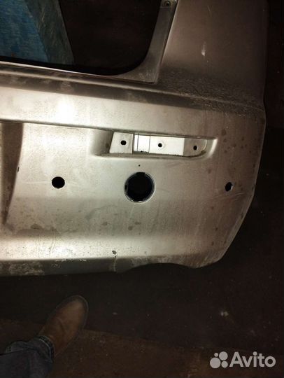 Задний бампер