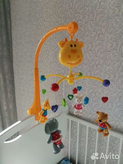 Мобиль на детскую кроватку