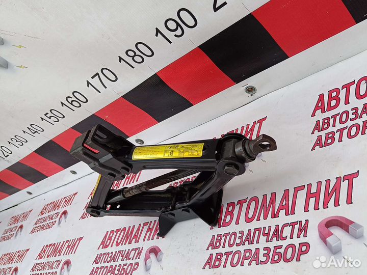 Домкрат штатный Киа Соул 1