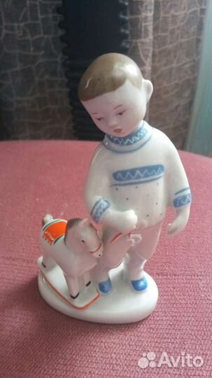 Фарфоровые фигурки