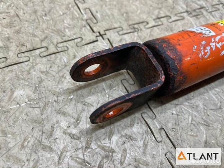 Амортизатор передний cadillac escalade