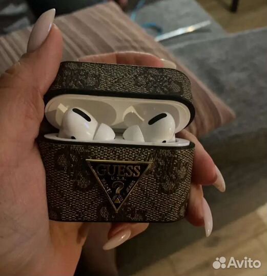 Чехол guess для наушников air pods pro