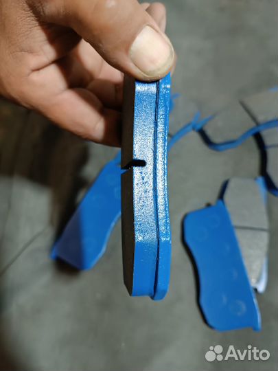 Колодки тормозные передние на УАЗ Патриот