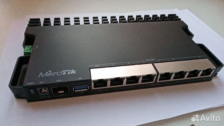 Маршрутизатор MikroTik RB5009UPr+S+IN