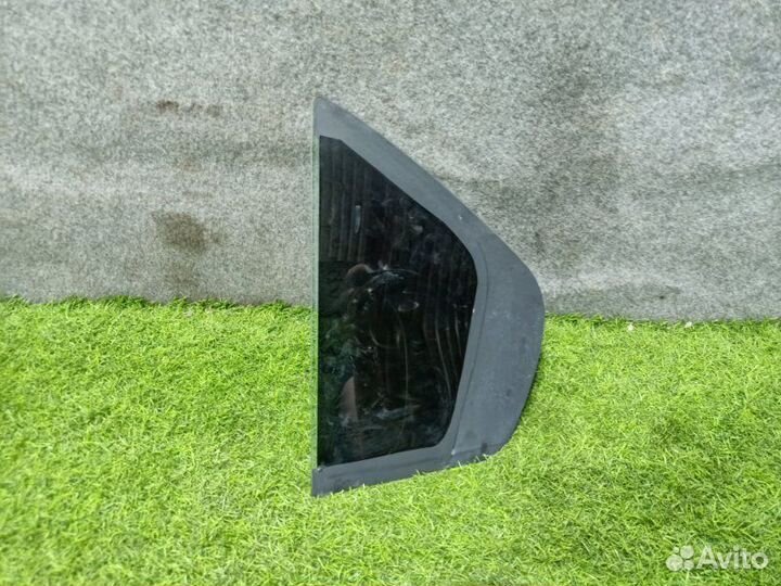 Форточка двери задняя правая Renault Logan 2 L8