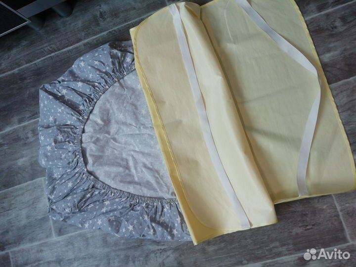Простынь и клеенка на резинке