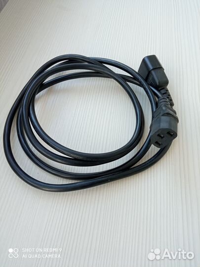 Кабель монитор - компьютер 250V