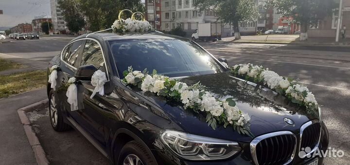 Украшение для свадебного автомобиля