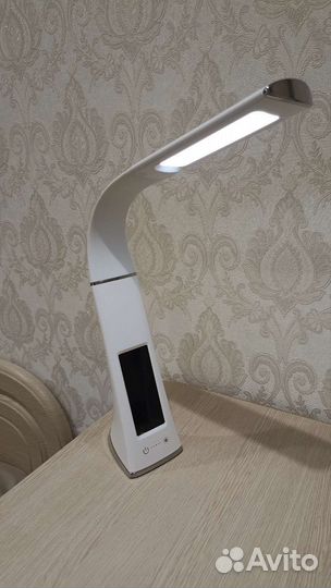 Светильник настольный