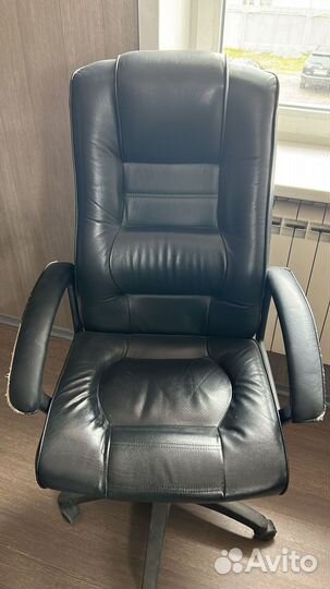 Кресло руководителя кожа б/у