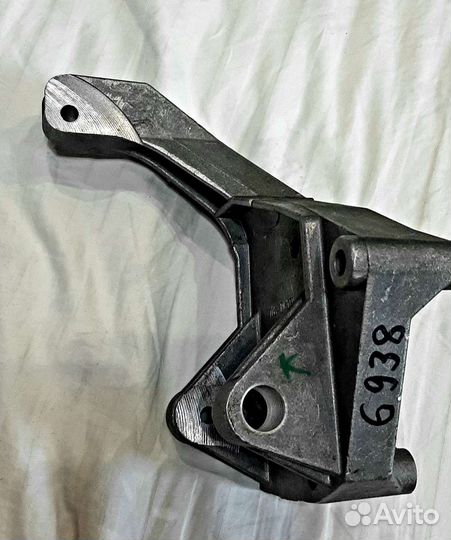 Кронштейн генератора 1118-1041034