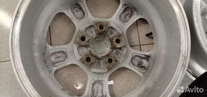 Литые диски r15 на Nissan