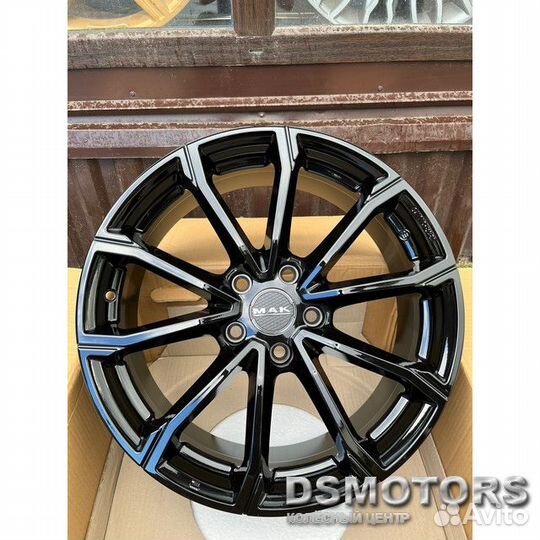 Диски DaVinci 8.0/19 5x108 ET33 d72 gloss black