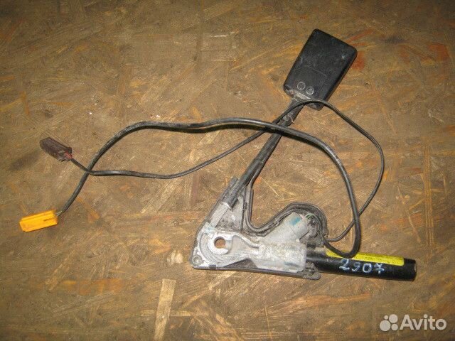 Преднатяжитель ремня безопасности Ford Mondeo 3