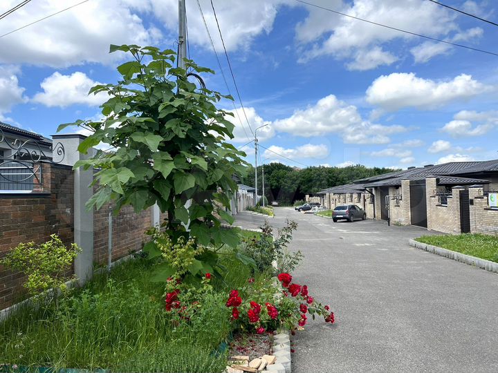 Дом 213,1 м² на участке 4,3 сот.