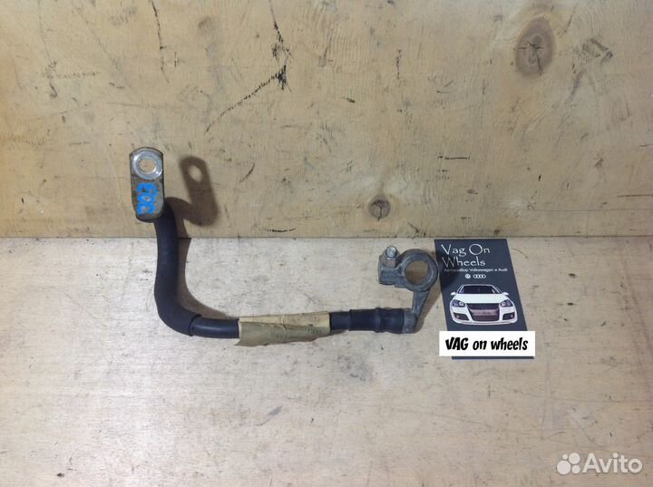 Клеммы аккумулятора плюс минус VW Golf 5 Jetta 5