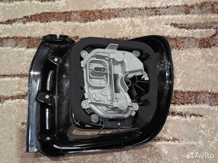 Новый оригинальный фонарь левый Jeep Renegade