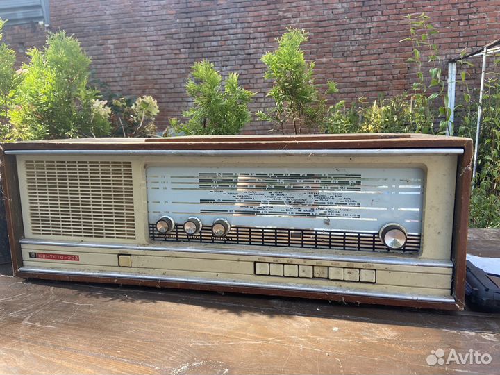 Радиола кантата 203