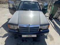 Mercedes-Benz 190 (W201) 2.0 MT, 1985, битый, 388 500 км, с пробегом, цена 150 000 руб.