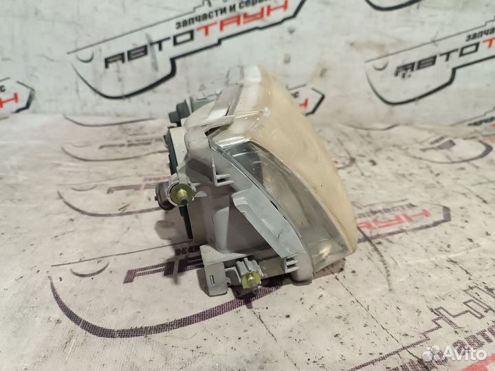 Фара toyota mark II GX100 GX105 JZX100 JZX101 JZX105 LX100 22251 галоген правая 8111022760 S3701Z