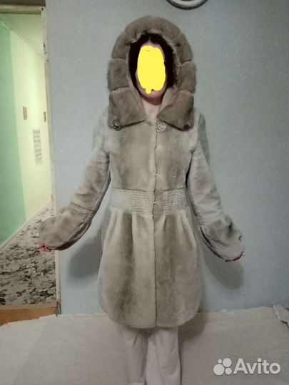 Шуба мутоновая с капюшоном