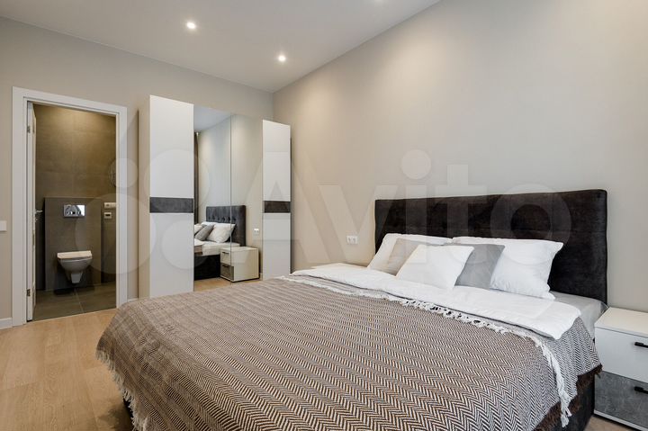 2-к. квартира, 69,5 м², 7/25 эт.