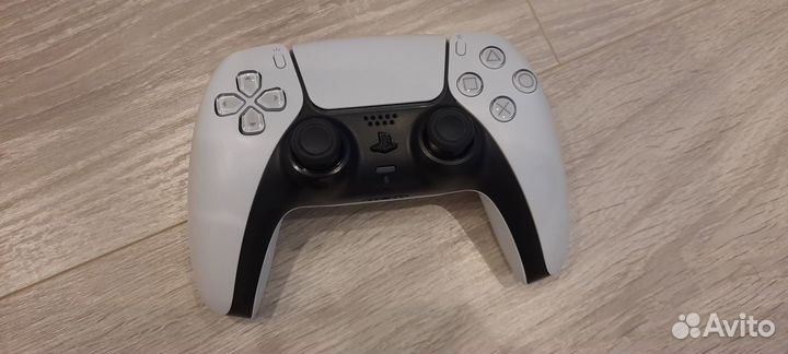 DualSense геймпад для PS5